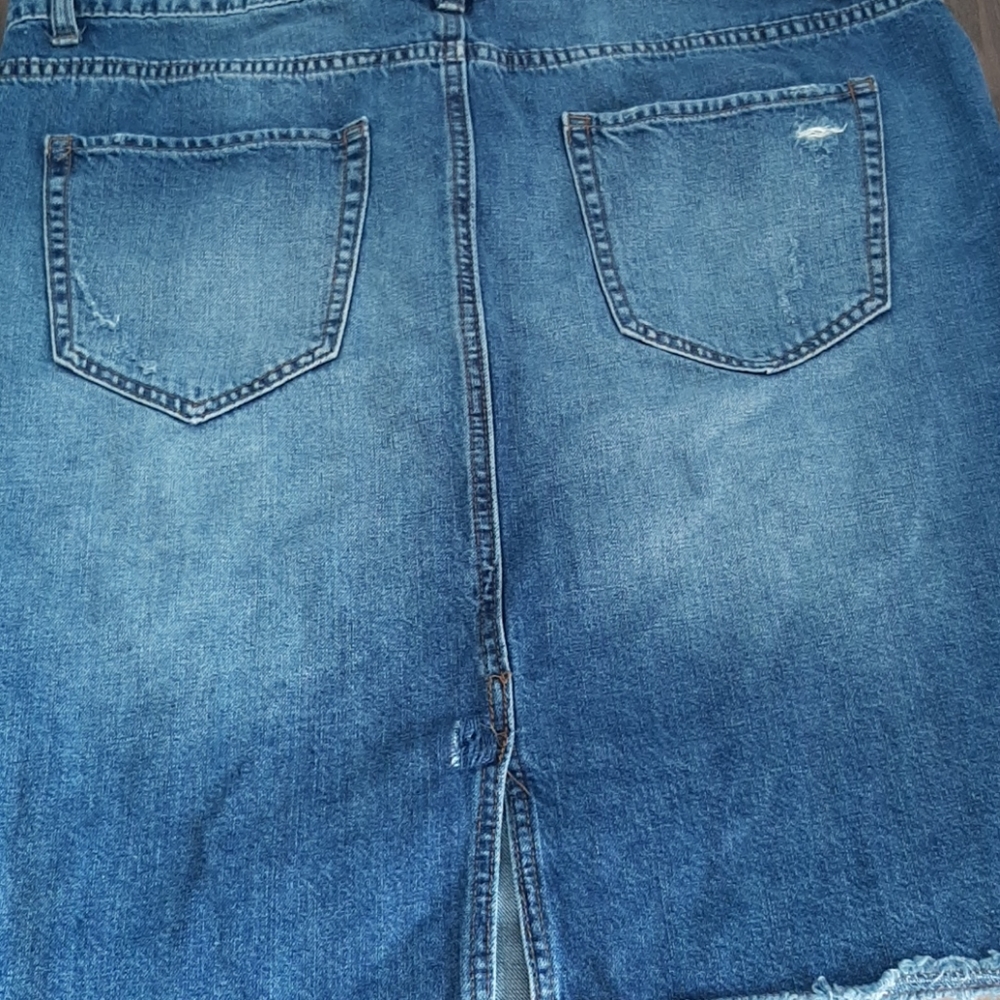 Jean skirt - Picture 2 of 2